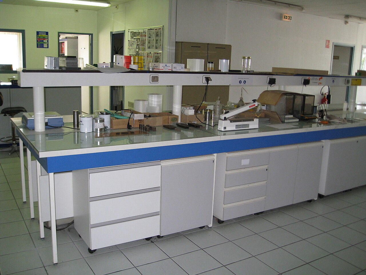 Working laboratory bench set up for formulation chemistry